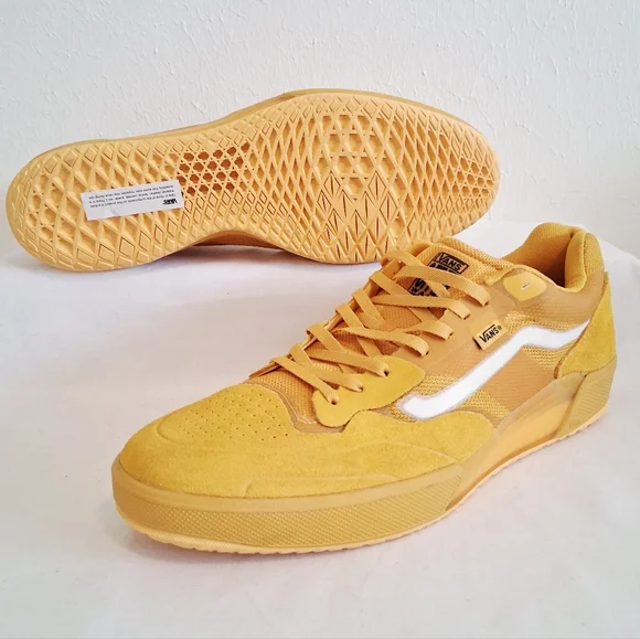 Vans Ave Pro 2.0 Gold Suede Skateboarding